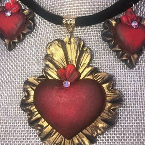 Artesanal Sacred Hearth Choker and Earrings